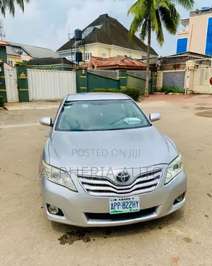 Toyota Camry LE 4dr Sedan (2.4L 4cyl 5A) 2009 Silver