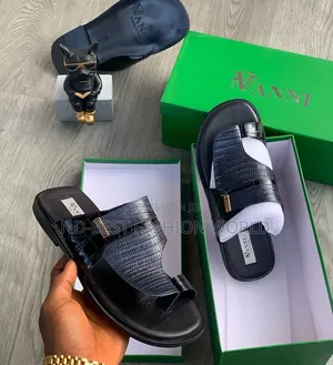 Vanni Leather Slippers