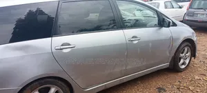 Mitsubishi Grandis 2008 Silver
