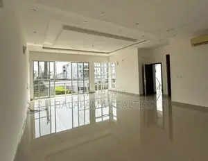 3bdrm Apartment in Banana Island for sale