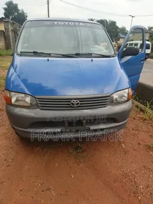 Toyota HiAce 2005 Blue