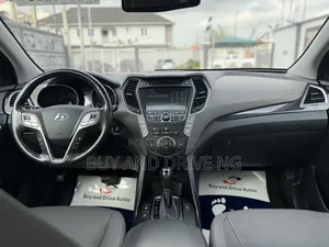 Hyundai Santa Fe GLS 4dr SUV AWD (3.3L 6cyl 6A) 2015 Black