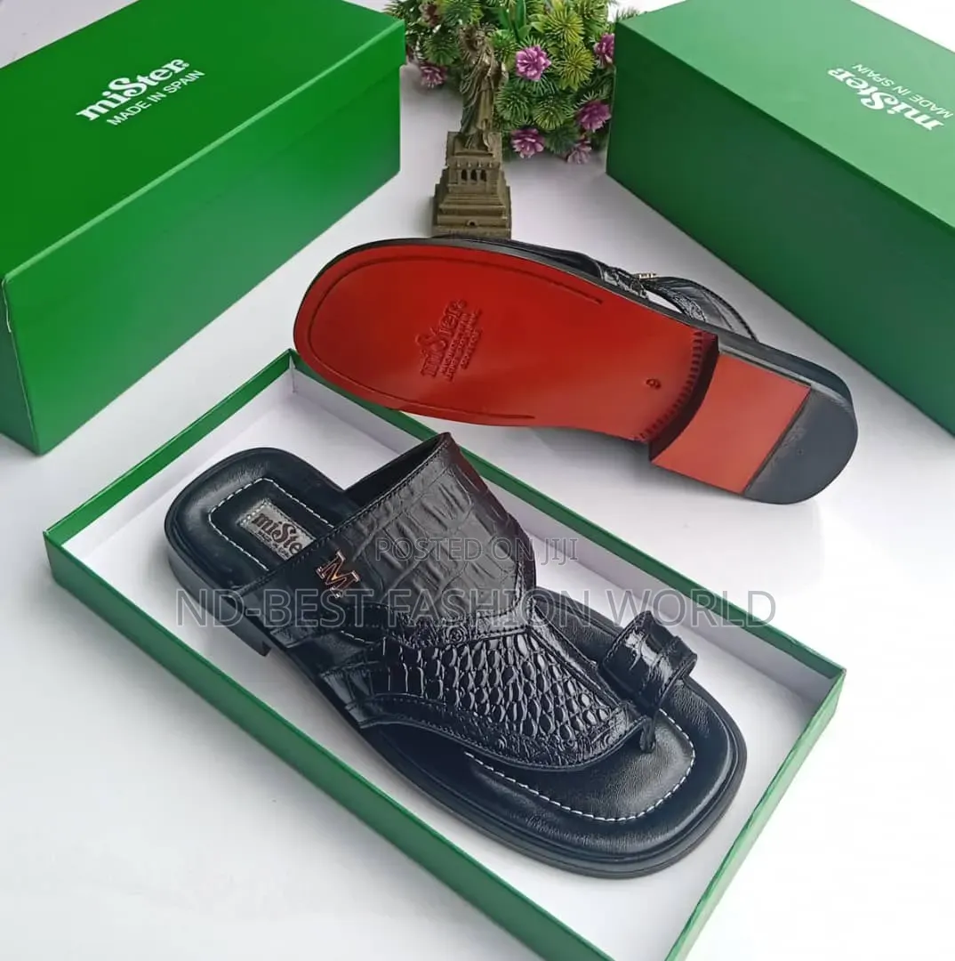 Black Premium Mister Slippers