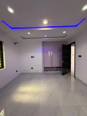 3bdrm Apartment in Alao Akala Estate, Akobo for rent