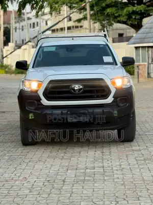 Toyota Tacoma 2020 White