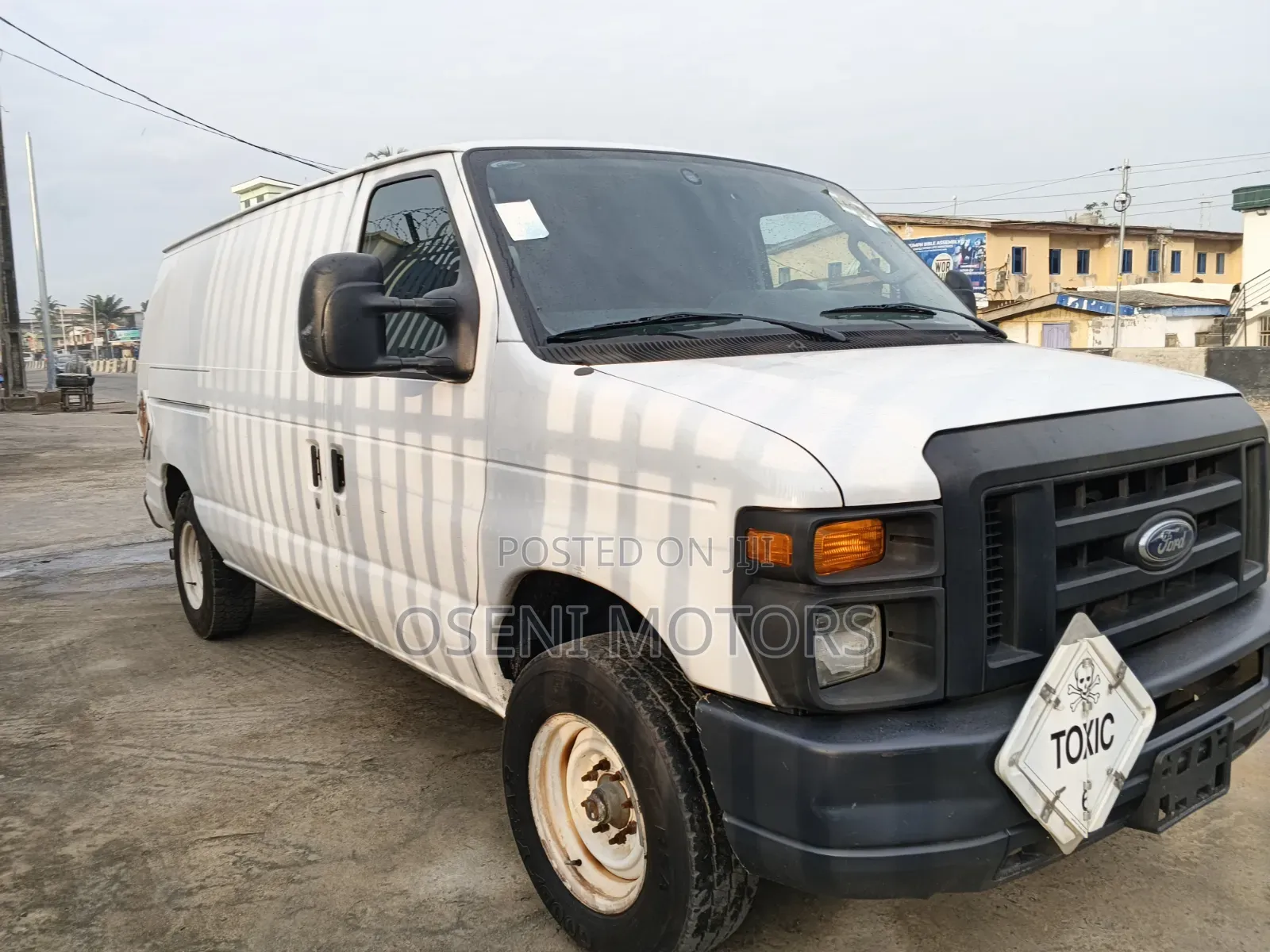 Ford E250 2010 White