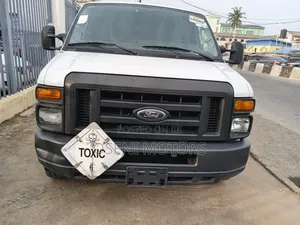 Ford E250 2010 White