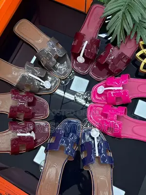 Luxury Glossy Herms Slippers 