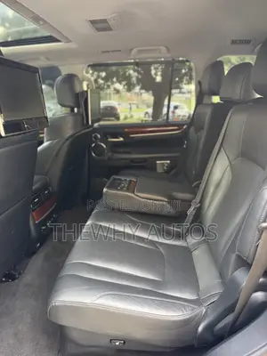 Lexus LX 570 AWD 2019 Gray