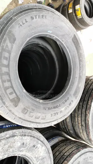 Brand New 285/70r19.5 Truck Tyre