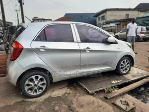 Kia Morning 2012 Silver