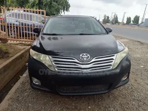 Toyota Venza LE 2010 Black