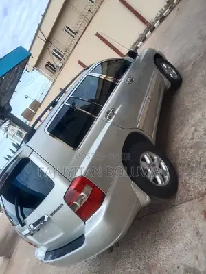 Toyota Highlander Base AWD 2003 Silver