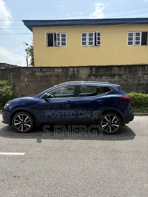 Nissan Qashqai 2017 Blue