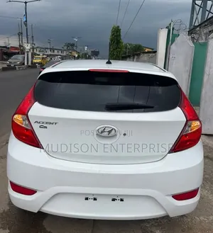 Hyundai Accent SE 2013 White