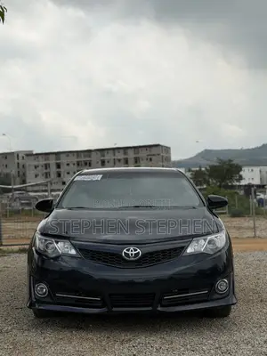 Toyota Camry SE 4dr Sedan (2.5L 4cyl 6A) 2013 Black