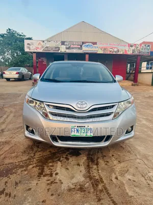 Toyota Venza 2010 Silver