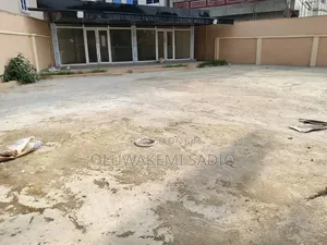 Restaurants or Eatery Space With 2bq