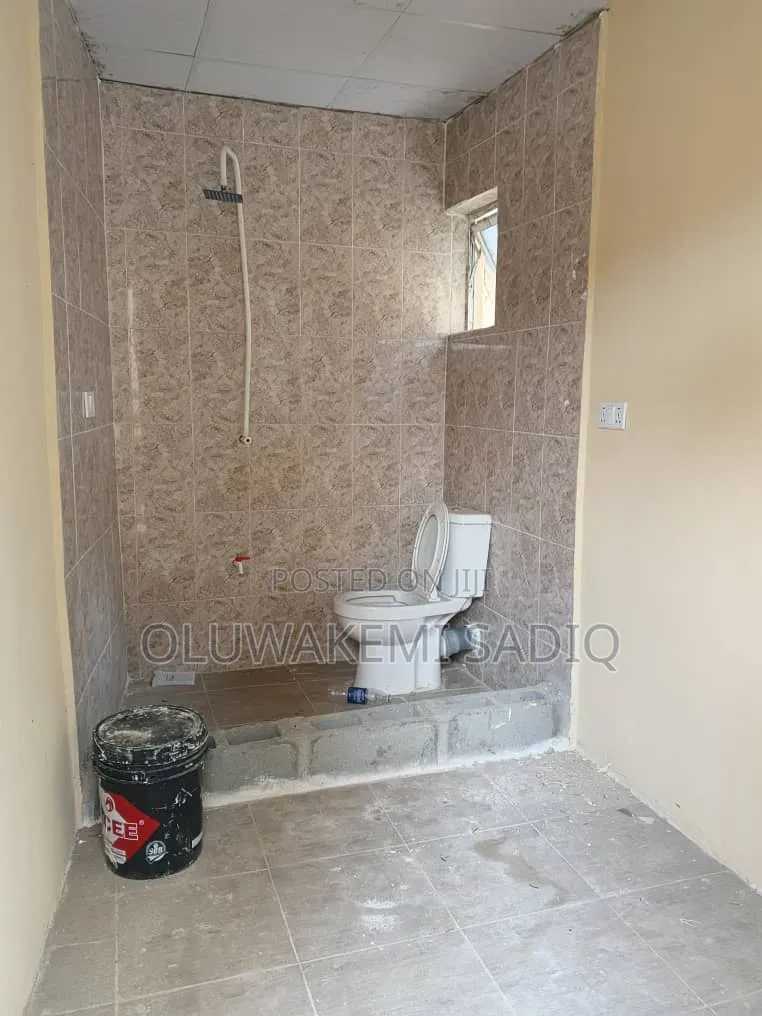 Restaurants or Eatery Space With 2bq