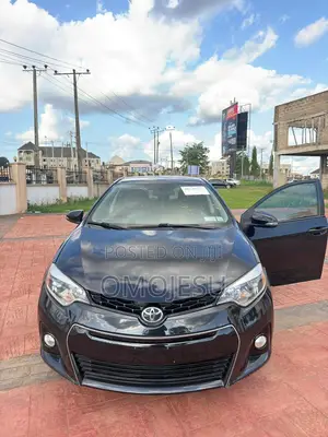 Toyota Corolla S Premium 4dr Sedan (1.8L 4cyl CVT) 2014 Black