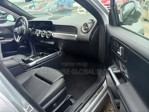 Mercedes-Benz GLB-Class 2020 Silver