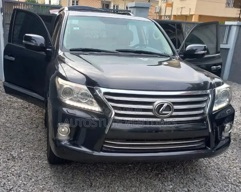 Lexus LX 570 AWD 2014 Black
