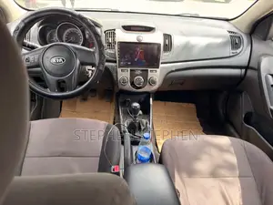 Kia Cerato 2010 Silver