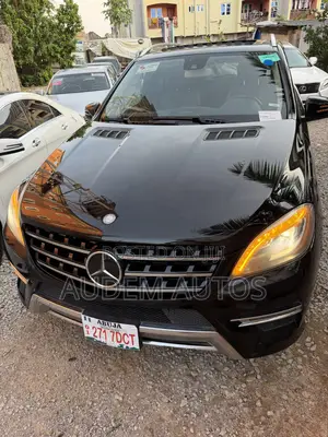Mercedes-Benz M Class ML550 4MATIC 4dr SUV AWD (4.7L 8cyl Turbo 7A)