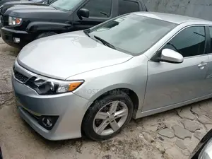 Toyota Camry SE Limited Edition 4dr Sedan (2.5L 4cyl 6A) 2012 Silver