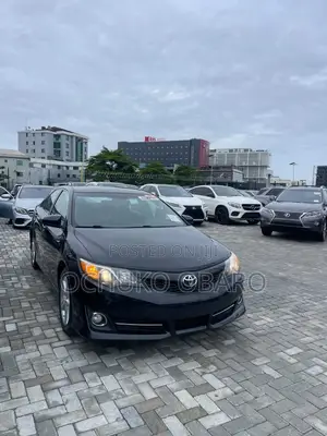 Toyota Camry SE 4dr Sedan (2.5L 4cyl 6A) 2014 Black