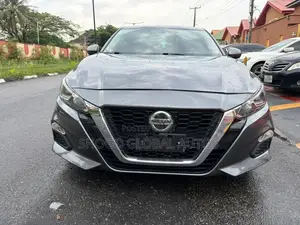 Nissan Altima 2019 Gray