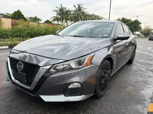 Nissan Altima 2019 Gray