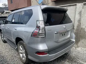 Lexus GX 460 Base 2017 Silver