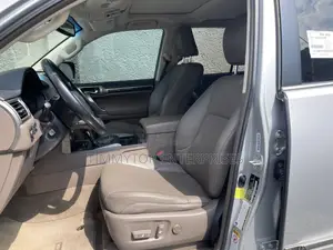 Lexus GX 460 Base 2017 Silver