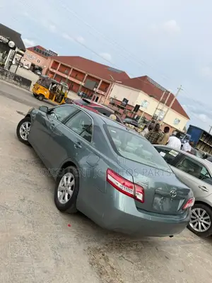 Toyota Camry 2010 Green