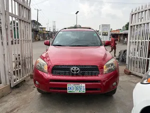 Toyota RAV4 2008 Red