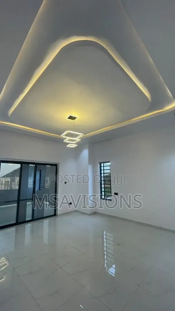 Newly Built Detached 4 Bedroom Modern Duplex