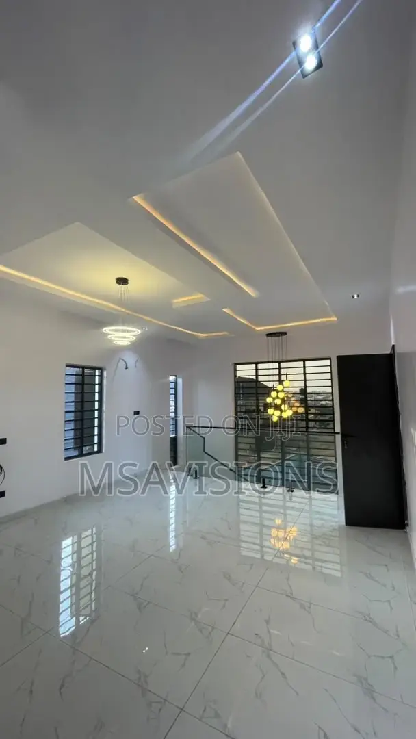 Newly Built Detached 4 Bedroom Modern Duplex