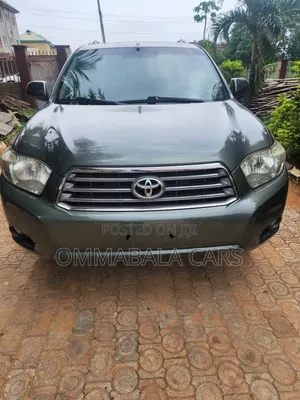 Toyota Highlander 2010 Green