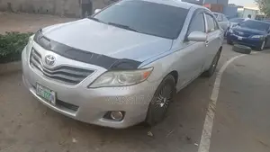 Toyota Camry 2010 Silver