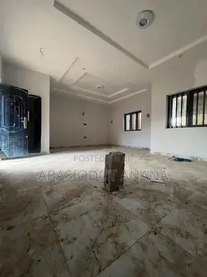 2bdrm Apartment in Off Barracks Road, Uyo for rent