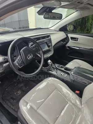 Toyota Avalon 2018 Silver