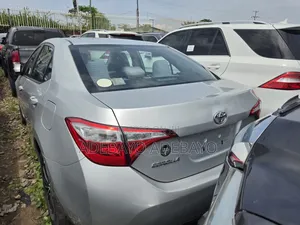 Toyota Corolla 2016 Silver