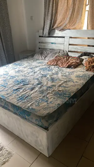 6/6 Bedframe and 10” Vitafoam Mattress