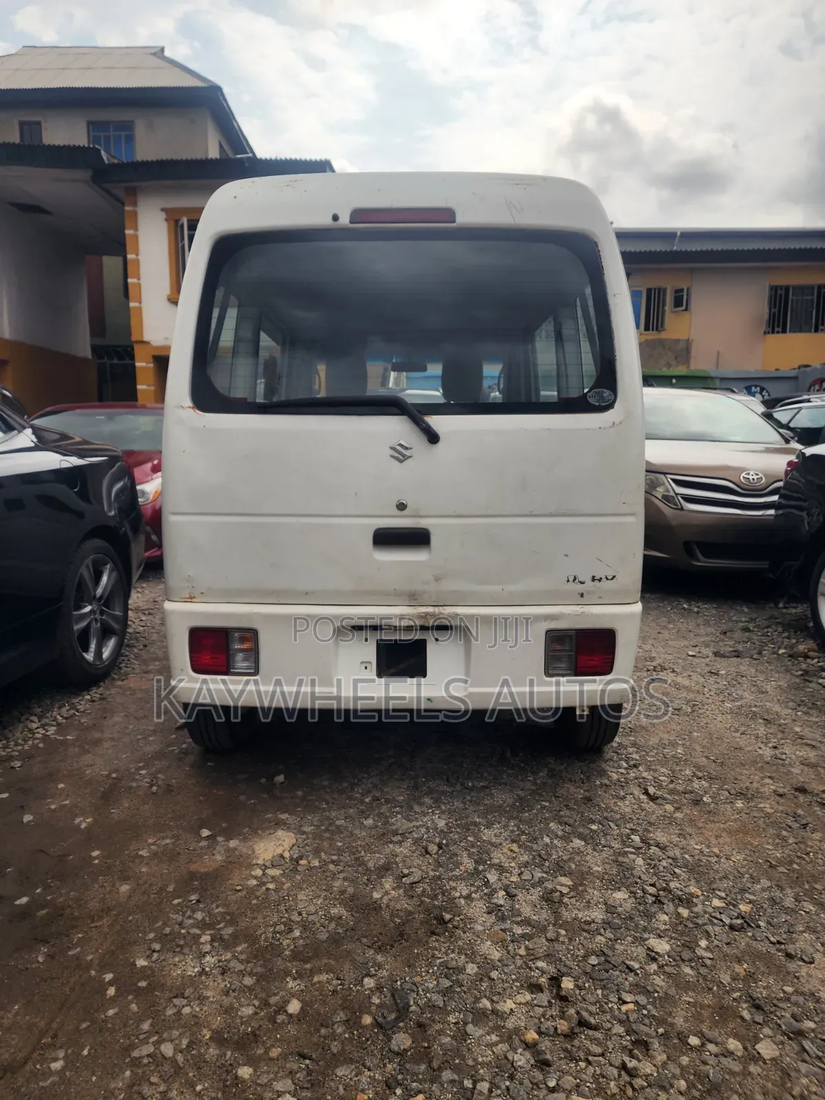 Suzuki Every 2002 White
