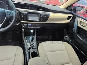 Toyota Corolla 2015 Red