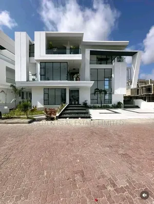 5bdrm Duplex in Osapa london for sale
