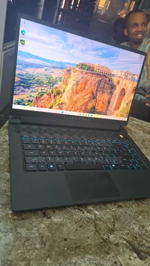 Laptop Dell Allenware M15 R5 16GB Intel Core i7 SSD 512GB