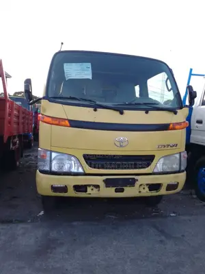 Toyota Dyna 150 Double Cabin Normal Hand