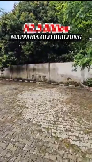 5bdrm Duplex in Maitama for sale